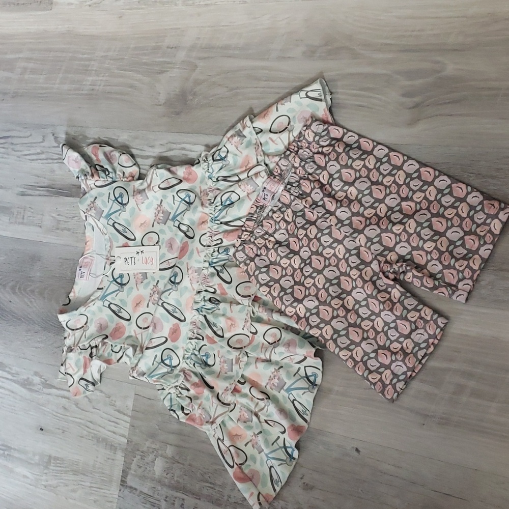 Pete and Lucy bicycle print shorts set 3t